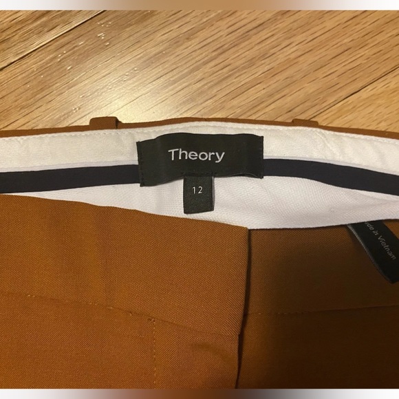Theory Cropped Cuff Pants - Picture 4 of 6